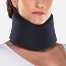 Colar Cervical Chantal de Espuma Azul Noturno Tamanho P