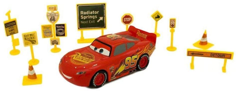 Cidade Carros Radiator Springs com Relâmpago Mcqueen e Mate e 3 Acessórios  Toyng - Carrinho de Brinquedo - Magazine Luiza