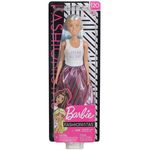 barbie-fashionista-loira-com-mexa-azul-mattel