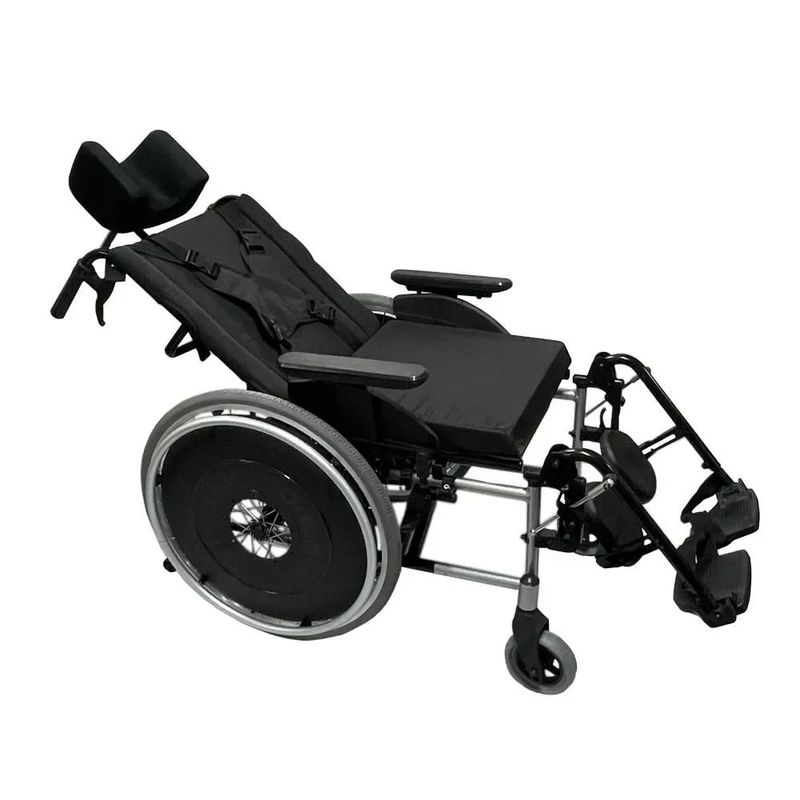 cadeira-de-rodas-ortomobil-ma3r-120kg-largura-44-preta-3