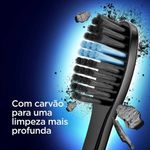 escova-dental-oral-b-indicator-black-sensitive-com-carvao-2-unidades3