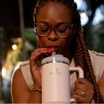 copo-termico-stanley-quencher-rose-887ml-4.jpg
