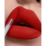 batom-liquido-bruna-tavares-lips-bruna-matte-3